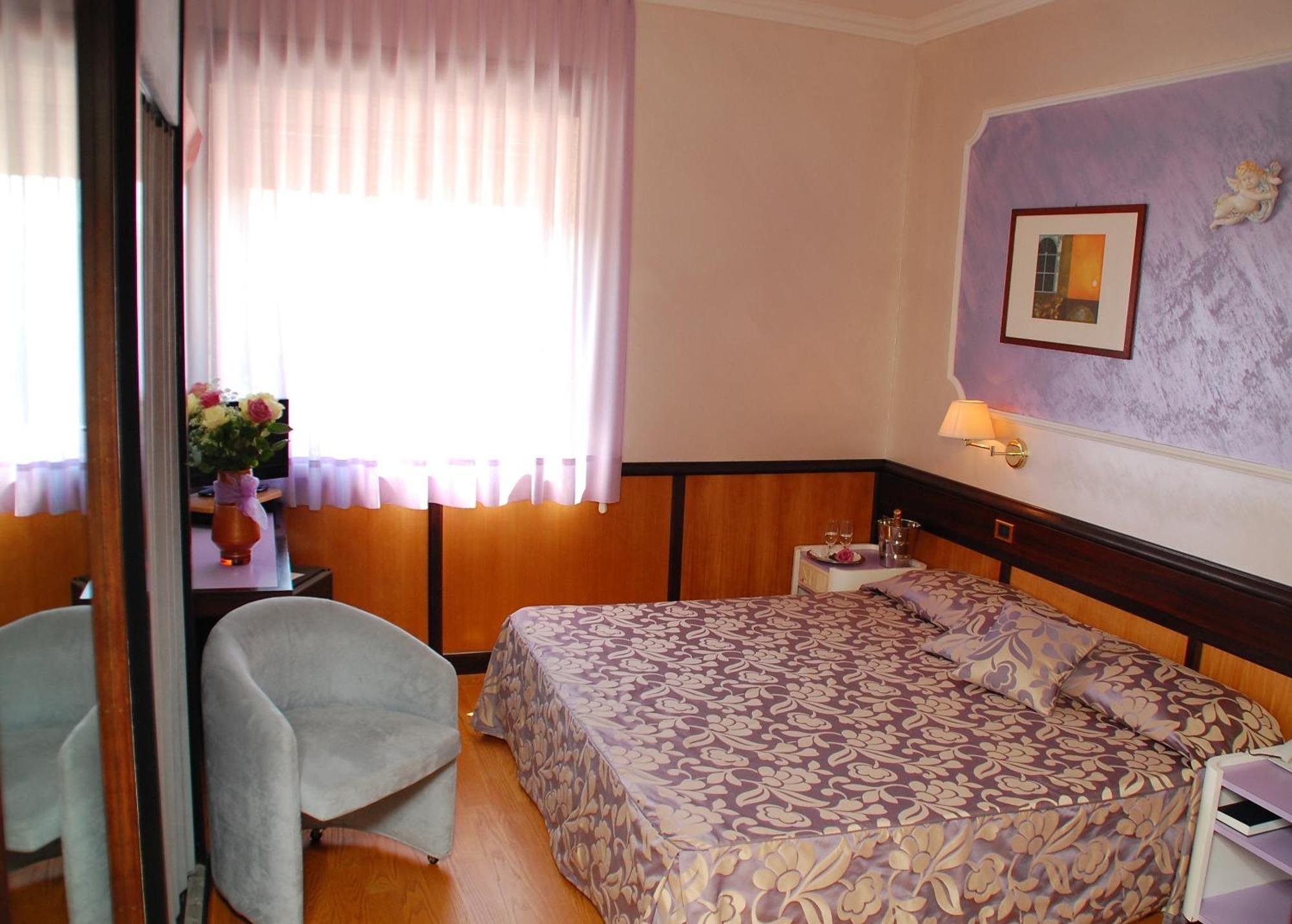 Benny Hotel Катандзаро Екстериор снимка