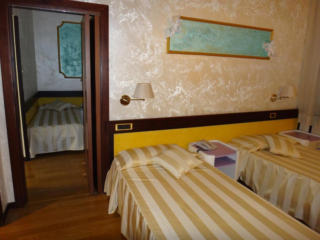 Benny Hotel Катандзаро Стая снимка